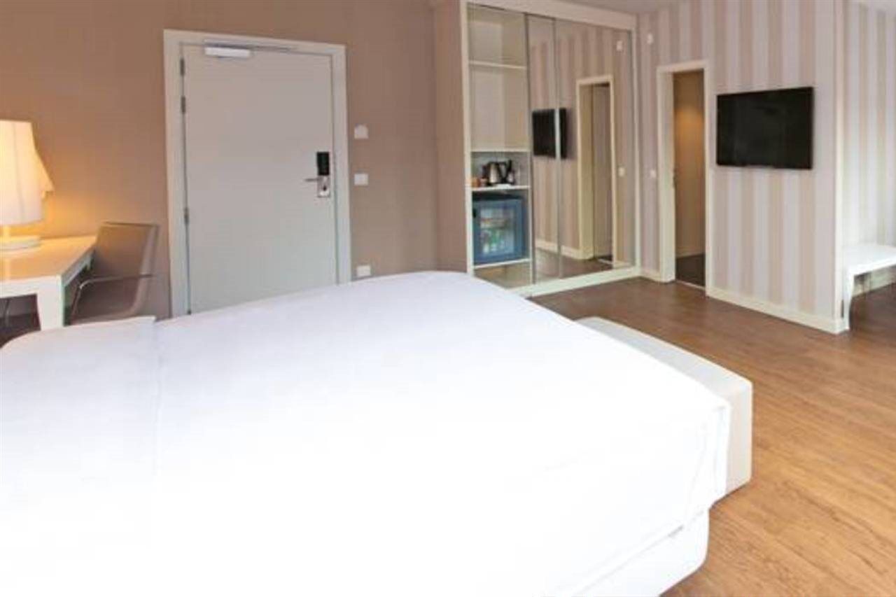 เอ็นเอช เจนีวา ซิตี้ Hotel ภายนอก รูปภาพ